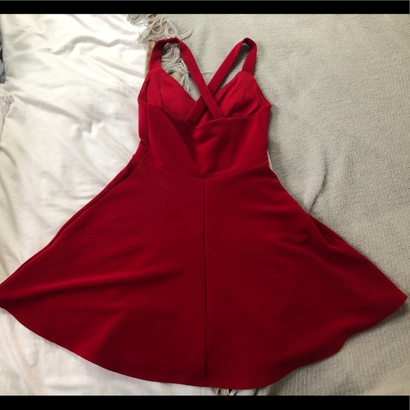 Red Flowy Forever 21 Dress 🌹 - Picture 2 of 4